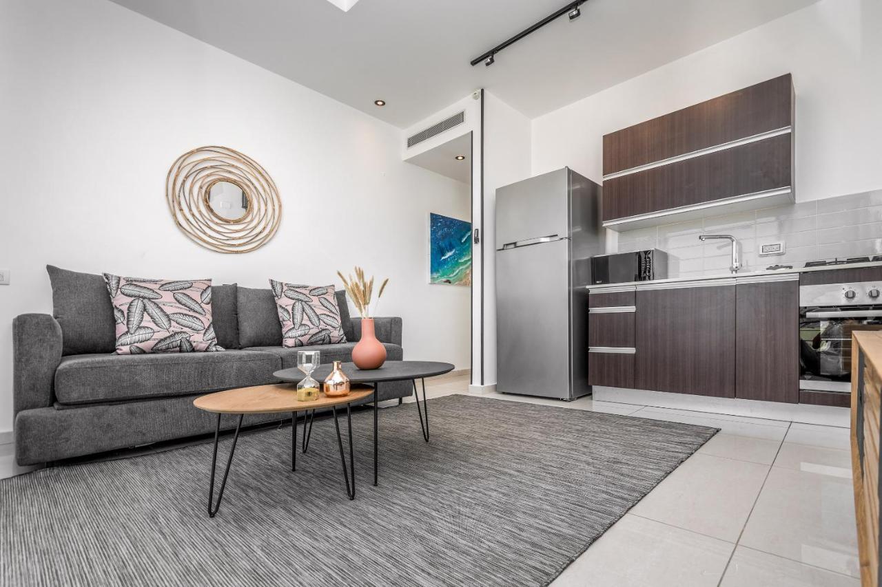 Superb 1,5 Bdr W Balcony Close To The Beach Tel Aviv Exteriör bild